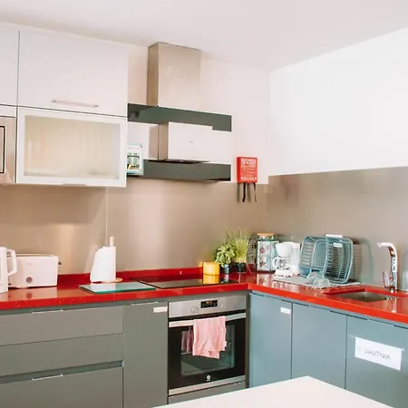 Hostel Arca Nova - *
