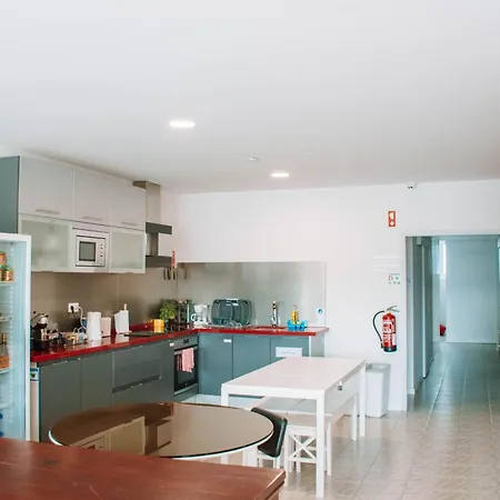 Albergue Arca Nova - *