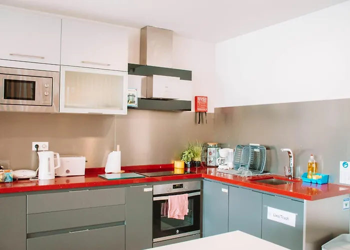 Albergue Arca Nova - *