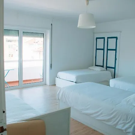 Arca Nova Guest House - Caminha Hostel *
