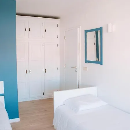 Arca Nova Guest House - Caminha Hostel