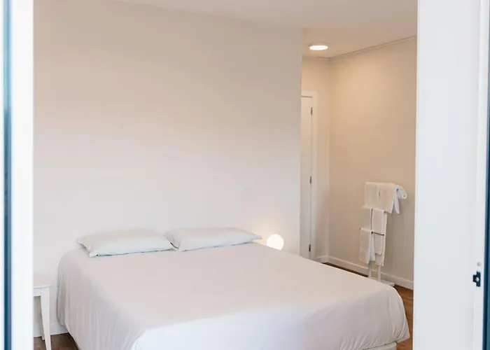 Arca Nova Guest House - Caminha Hostel